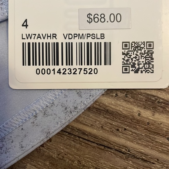 lululemon shorts - Picture 3 of 3